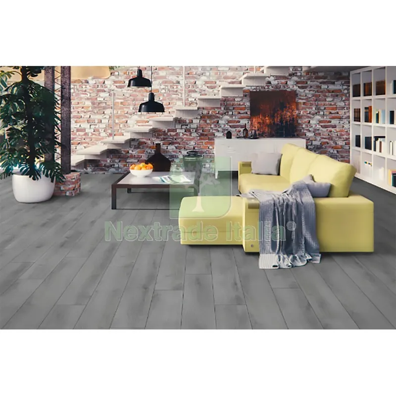 LAMINATO 'LINEA ADVANCE' colore rovere cenere (3126) — Arredo — rif. FERX.6125924NLM
