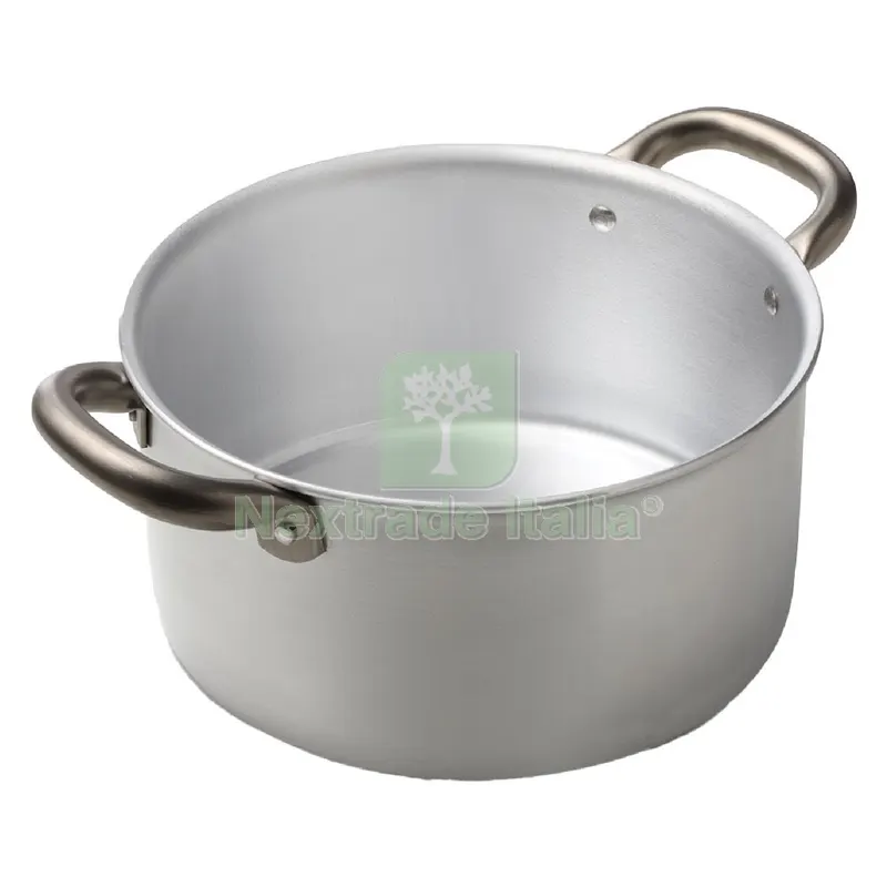 CASSERUOLA ALLUMINIO CON DUE MANICI 'PROFESSIONE CUOCO' à-£ cm. 16 — Cucina e coltelleria — rif. FERX.7938410NLM CASSERUOLA ALLUMINIO CON DUE MANICI 'PROFESSIONE CUOCO' à-£ cm. 16 — Cucina e coltelleria — rif. FERX.7938410NLM
