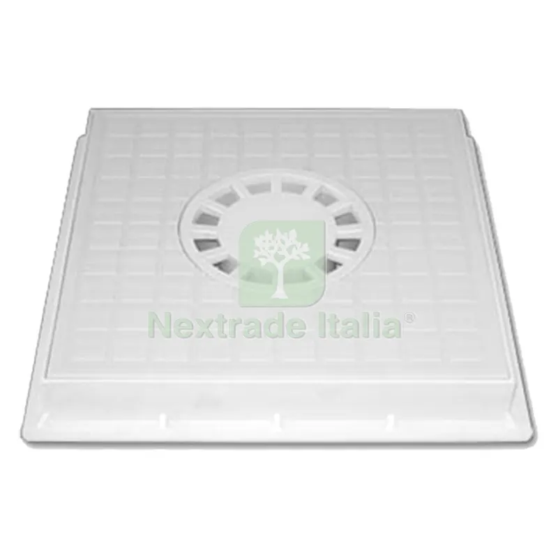 CHIUSINO CON SIFONE CENTRALE cm 30 x 30 — Scarichi e sifoni — rif. FERX.1042710NLM