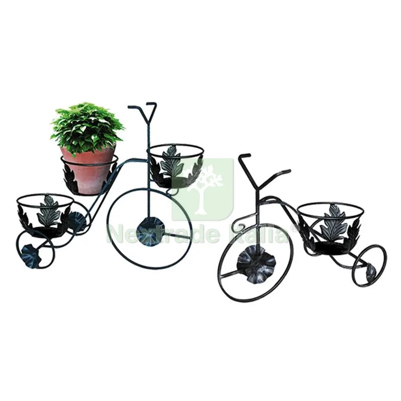 Portavasi 'bicicletta' cm 80 x 65 - 3 posti — Vasi e fioriere — rif. FERX.612562NLM Portavasi 'bicicletta' cm 80 x 65 - 3 posti — Vasi e fioriere — rif. FERX.612562NLM