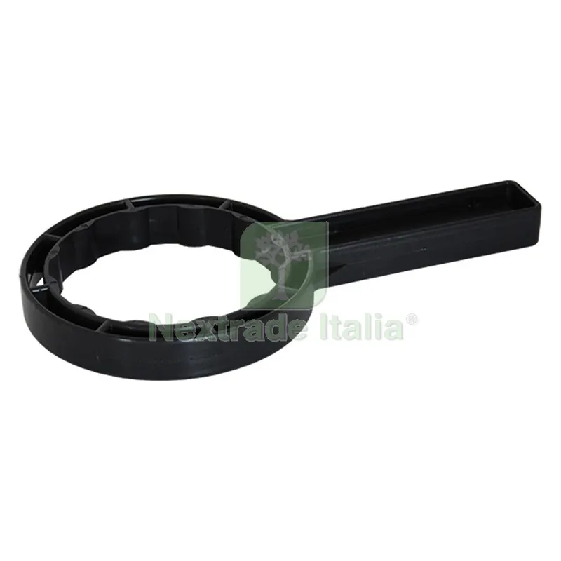 CHIAVE PER FILTRO A CARTUCCIA øinterno 13 cm — Tubi e raccordi — rif. FERX.205398NLM CHIAVE PER FILTRO A CARTUCCIA øinterno 13 cm — Tubi e raccordi — rif. FERX.205398NLM