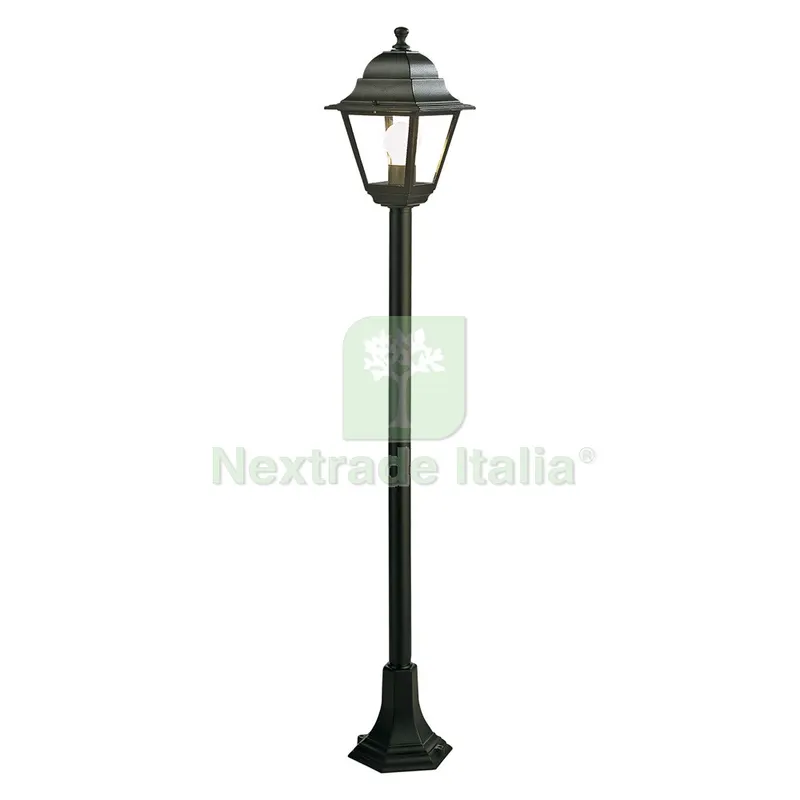 Lampione con Colonna 'OLD' 60 W - cm 18 x 18 x h 121 bia./arg. — Illuminazione — rif. FERX.8042650NLM