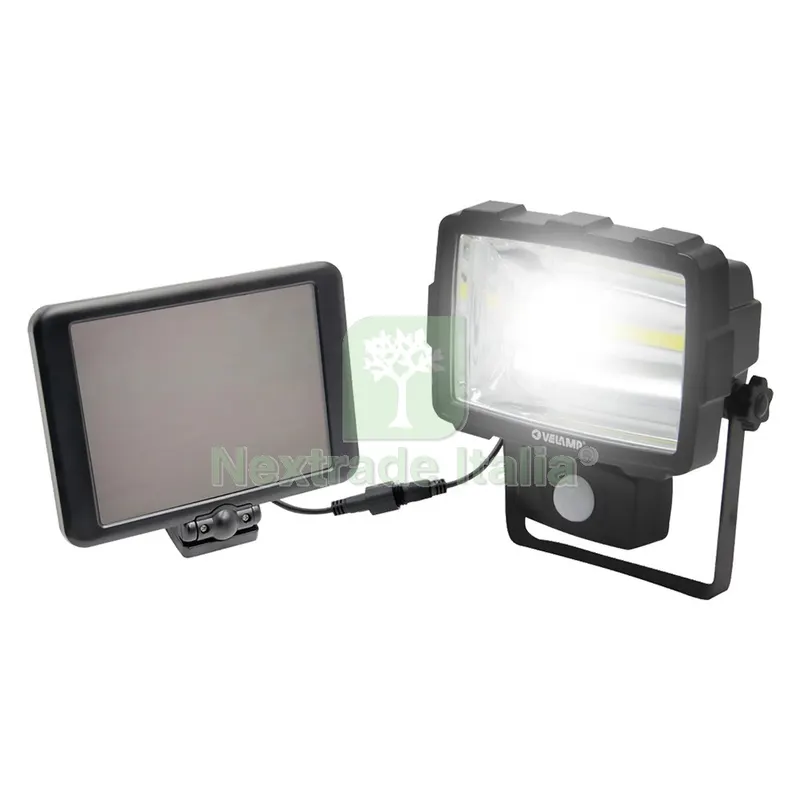 Proiettore LED a Ricarica Solare 10W - 1600 lumen — Illuminazione — rif. FERX.8088075NLM Proiettore LED a Ricarica Solare 10W - 1600 lumen — Illuminazione — rif. FERX.8088075NLM
