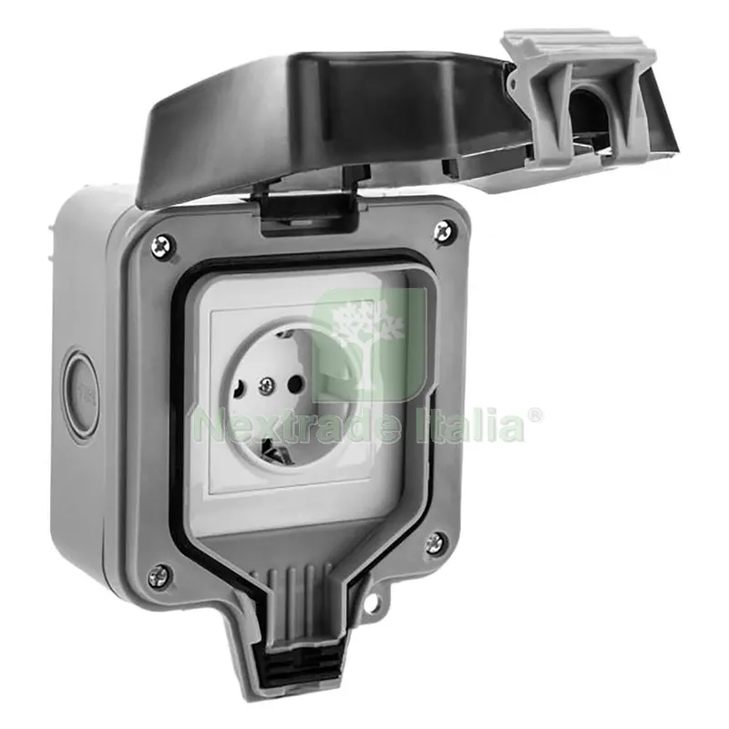 PRESA PER CONNESSIONI ESTERNE 'SMART TUYA' cm 11 x 17 x 11 — Interruttori e prese — rif. FERX.8060189NLM