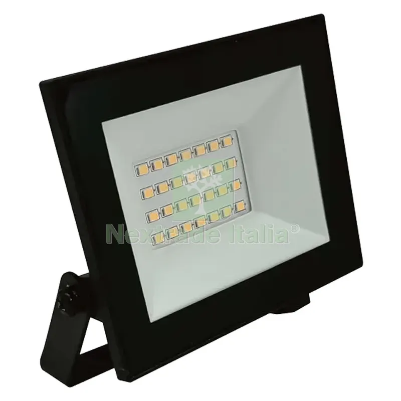 Proiettore a LED 10W - mm 96 x 90 x 25 / 4000 K — Illuminazione — rif. FERX.8119044NLM Proiettore a LED 10W - mm 96 x 90 x 25 / 4000 K — Illuminazione — rif. FERX.8119044NLM