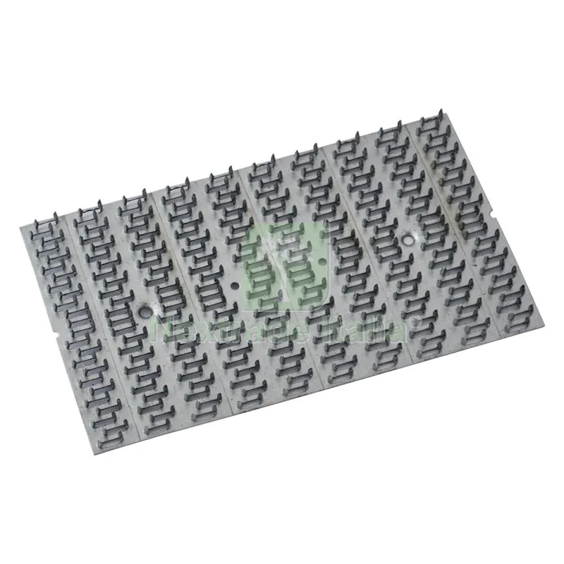 LAMA RASCHIATORE PER INTONACO cm 25 x 15 — Cemento, malte e collanti edili — rif. FERX.1017422NLM