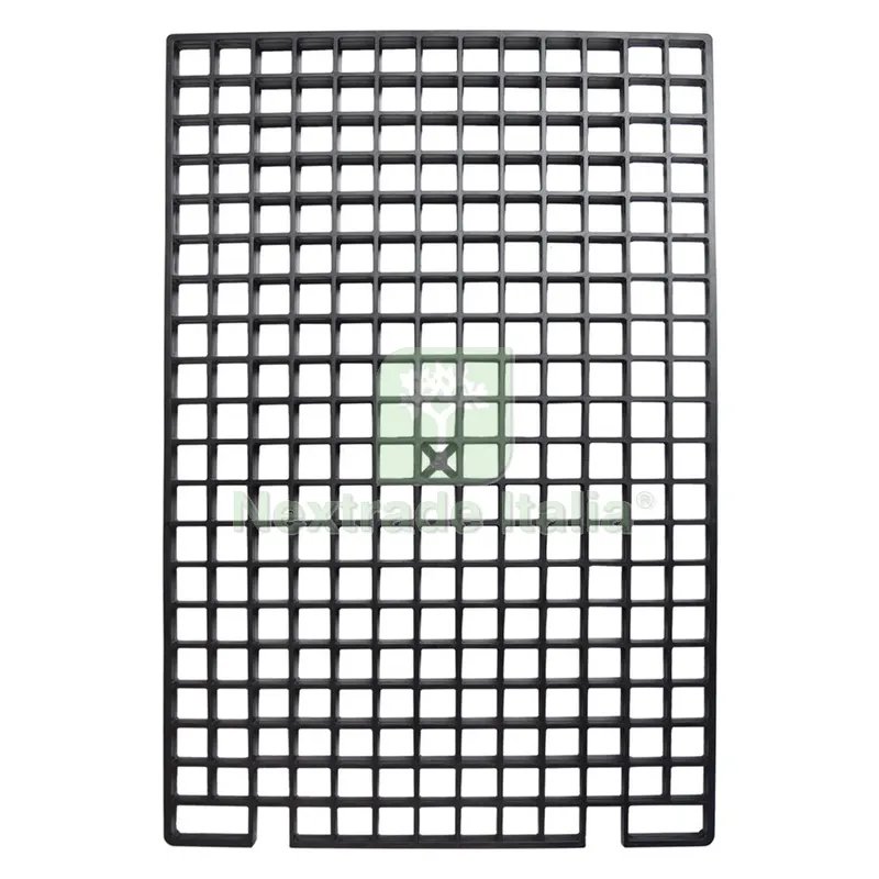 GRIGLIA PER VASCHETTA LAVAGGIO PIASTRELLISTI cm 35 x 23 — Tubi e raccordi — rif. FERX.1015956NLM GRIGLIA PER VASCHETTA LAVAGGIO PIASTRELLISTI cm 35 x 23 — Tubi e raccordi — rif. FERX.1015956NLM