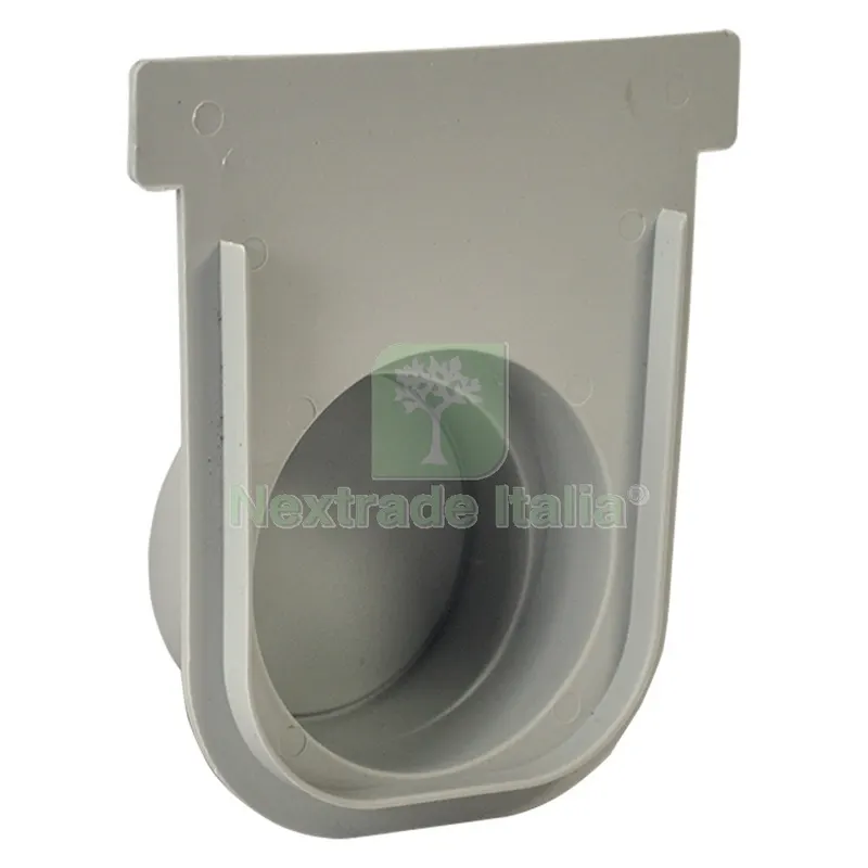 TESTATA IN PVC PER CANALETTA cm 13 x 50 x 14 ø7,5-9 — Casalinghi e organizzazione — rif. FERX.1042328NLM TESTATA IN PVC PER CANALETTA cm 13 x 50 x 14 ø7,5-9 — Casalinghi e organizzazione — rif. FERX.1042328NLM