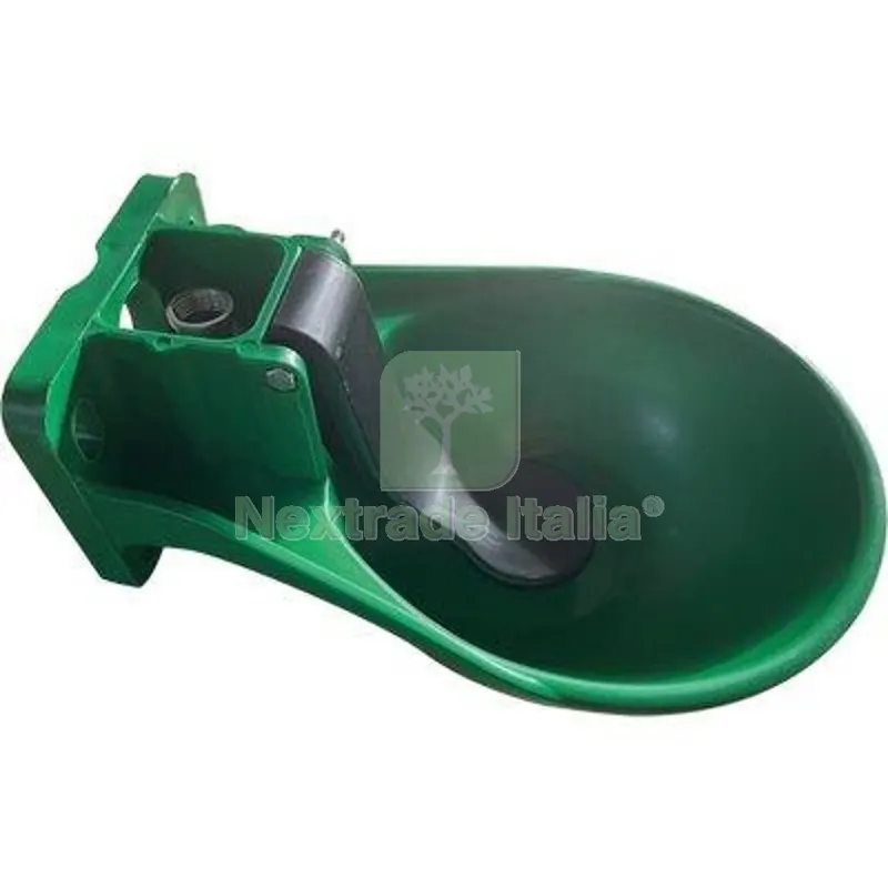 Abbeveratoio Bovini Battimuso PLT Cattle PLT LT 2,5 CM 33X23 H.CM 15 1/2 CM 33x23x15 — Mangimi e alimentazione — rif. FERX.VIR1131953 Abbeveratoio Bovini Battimuso PLT Cattle PLT LT 2,5 CM 33X23 H.CM 15 1/2 CM 33x23x15 — Mangimi e alimentazione — rif. FERX.VIR1131953