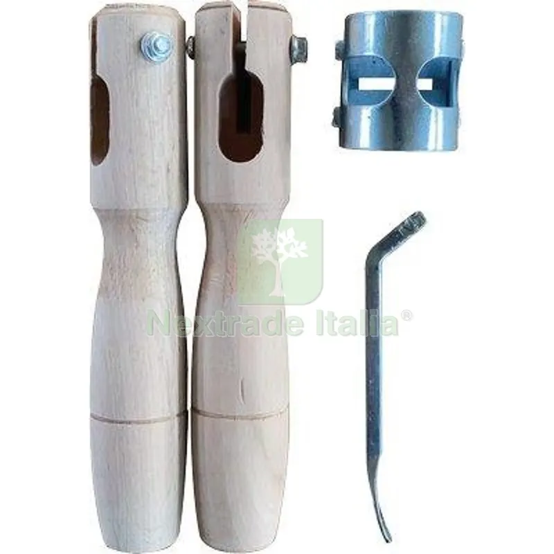 Manetta Legno x Pertica con Anello e Chiave CF=2PZ — Attrezzi da giardino — rif. FERX.VIR1266108 Manetta Legno x Pertica con Anello e Chiave CF=2PZ — Attrezzi da giardino — rif. FERX.VIR1266108