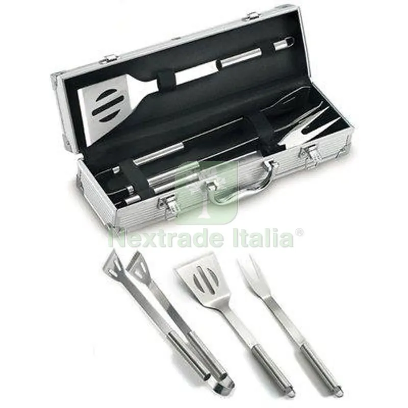 Posate Barbecue Valigetta 03380 Ompagrill Alluminio/Acciaio CF=PZ 3 CM 38 — Tempo libero outdoor — rif. FERX.VIR2446134 Posate Barbecue Valigetta 03380 Ompagrill Alluminio/Acciaio CF=PZ 3 CM 38 — Tempo libero outdoor — rif. FERX.VIR2446134