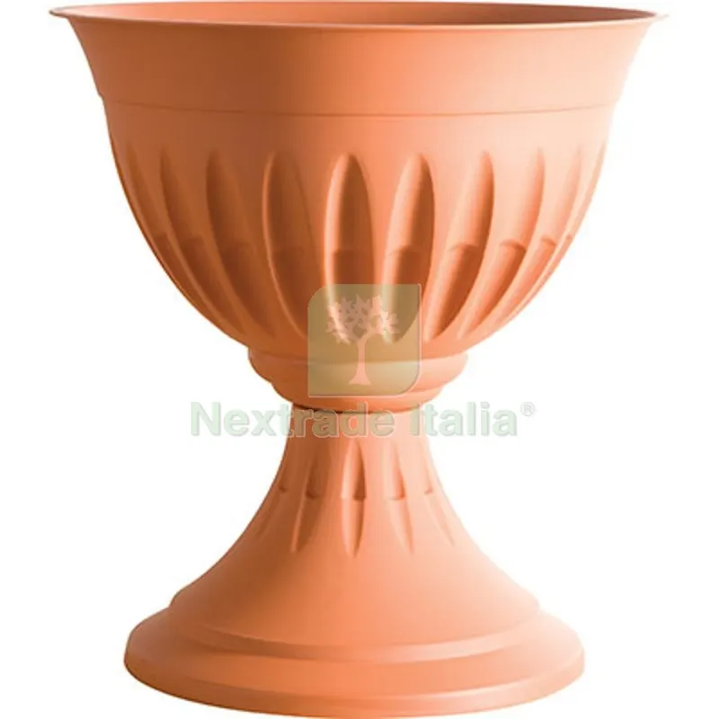 FIORIERA ALBA BAMA PP TERRACOTTA D.CM 43 H.CM 46 CM 43x46 — Vasi e fioriere — rif. FERX.VIR6200137 FIORIERA ALBA BAMA PP TERRACOTTA D.CM 43 H.CM 46 CM 43x46 — Vasi e fioriere — rif. FERX.VIR6200137