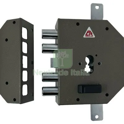 Serratura Legno Applicare 2250 PEN CR F.SAGOM M2 TRIPL+SCR E.MM 60 SX — Serrature e cilindri — rif. FERX.VIR8214212