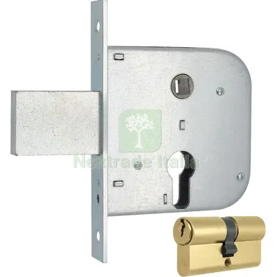 Serratura Cancello Infilare 133 MG B.Q Zinc F.MM 20 F.SAGOM M1+SCR+Q8 E.MM 50 CF=PZ 2 Fin Zincata i MM 46 — Serrature e cilindri — rif. FERX.VIR8214662 Serratura Cancello Infilare 133 MG B.Q Zinc F.MM 20 F.SAGOM M1+SCR+Q8 E.MM 50 CF=PZ 2 Fin Zincata i MM 46 — Serrature e cilindri — rif. FERX.VIR8214662