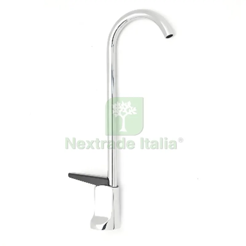 RUBINETTO BEVERINO A COLONNA 3/8 Cromo — Rubinetti e valvole — rif. FERX.DIA240-9051 RUBINETTO BEVERINO A COLONNA 3/8 Cromo — Rubinetti e valvole — rif. FERX.DIA240-9051