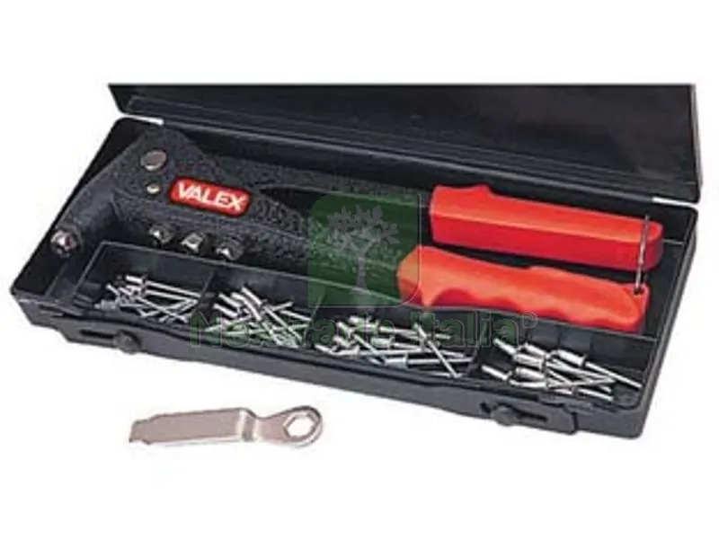 RIVETTATRICE CON 4 TESTE INTERCAMBIABILI - kit in blister con rivetti assortiti — Rivetti — rif. FERX.FER111171
