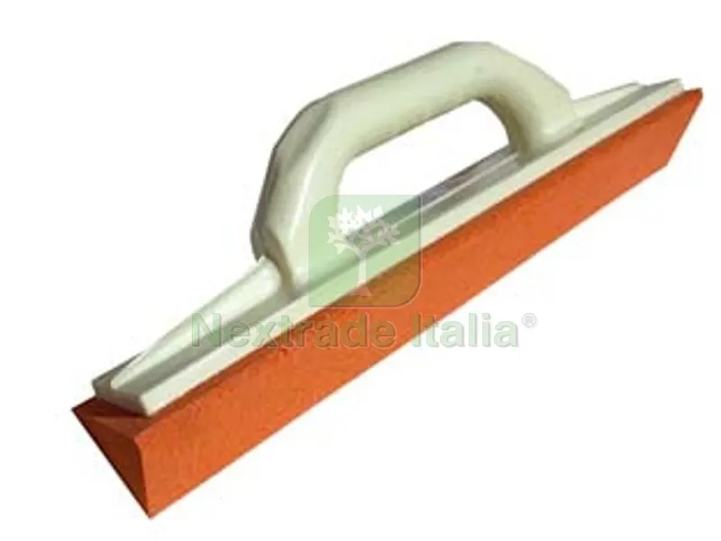 Frattone Poliuretano Triangolare ART.879 - cm.35x7x4 — Utensili e segnaletica — rif. FERX.FER36795