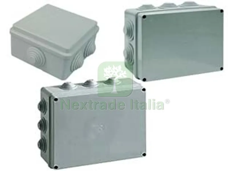 10PZ Scatola Stagna Quadrata con Coperchio e 6 Passacavi IP44 - mm.80x80x40h. (003) — Minuteria metallica — rif. FERX.FER87667 10PZ Scatola Stagna Quadrata con Coperchio e 6 Passacavi IP44 - mm.80x80x40h. (003) — Minuteria metallica — rif. FERX.FER87667