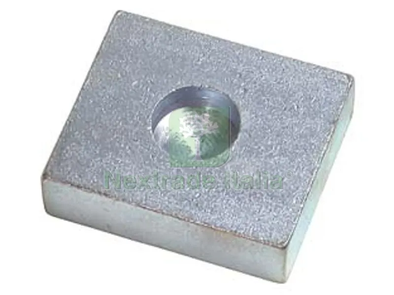 6PZ Piastra in Acciaio Zincato per Cardine ART.349 - ? foro mm.24 misure piastra mm.60x70 — Cerniere e cardini — rif. FERX.FER34395 6PZ Piastra in Acciaio Zincato per Cardine ART.349 - ? foro mm.24 misure piastra mm.60x70 — Cerniere e cardini — rif. FERX.FER34395