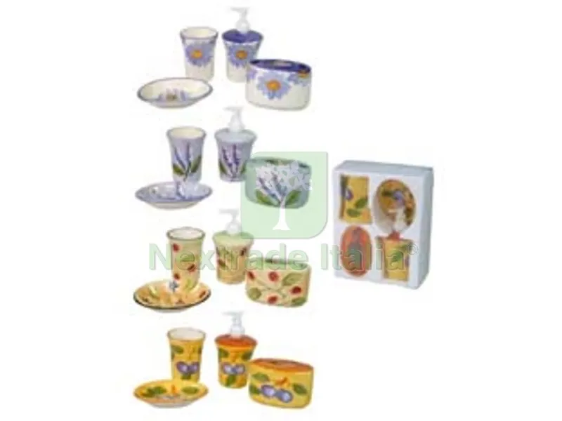 SET BAGNO IN CERAMICA DECORATA COLORATA — Accessori bagno — rif. FERX.FER59176 SET BAGNO IN CERAMICA DECORATA COLORATA — Accessori bagno — rif. FERX.FER59176