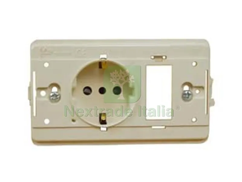 4PZ PRESA SCHUKO COMBINATA +1 POSTO VUOTO "VENUS" - mm.115x80h. (1892.D.A.) — Interruttori e prese — rif. FERX.FER88046 4PZ PRESA SCHUKO COMBINATA +1 POSTO VUOTO "VENUS" - mm.115x80h. (1892.D.A.) — Interruttori e prese — rif. FERX.FER88046