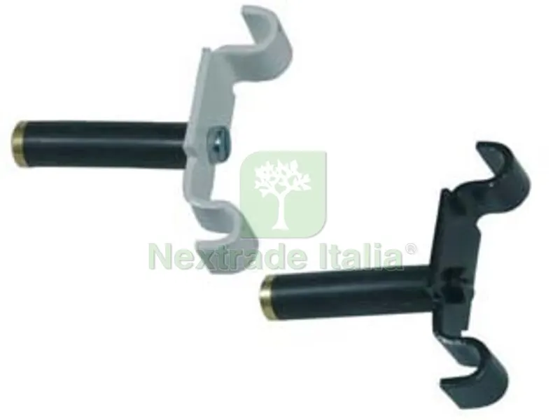 10PZ CAVALLOTTO CON TASSELLO PER FISSAGGIO CREMAGLIERA - bianco — Funi, golfari e accessori sollevamento — rif. FERX.FER89876 10PZ CAVALLOTTO CON TASSELLO PER FISSAGGIO CREMAGLIERA - bianco — Funi, golfari e accessori sollevamento — rif. FERX.FER89876