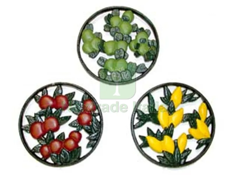 SOTTOPENTOLE TONDI IN GHISA DECORATI - in set da pz.3 — Accessori bagno — rif. FERX.FER101066 SOTTOPENTOLE TONDI IN GHISA DECORATI - in set da pz.3 — Accessori bagno — rif. FERX.FER101066