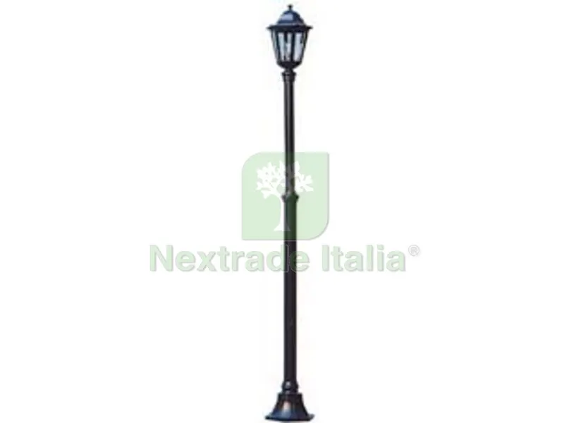 Lampione su Palo Modello Berlino — Illuminazione — rif. FERX.FER102872