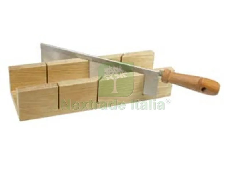 Dima Tagliacornici in Legno con Sega - Misure Dima MM.300X95X60 Interno — Misurazione e taglio manuale — rif. FERX.FER105668