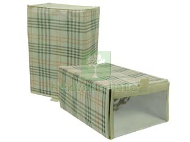 Scatola per Scarpe con Finestrella in TNT - cm.35x23x16h. — Casalinghi e organizzazione — rif. FERX.FER199582 Scatola per Scarpe con Finestrella in TNT - cm.35x23x16h. — Casalinghi e organizzazione — rif. FERX.FER199582