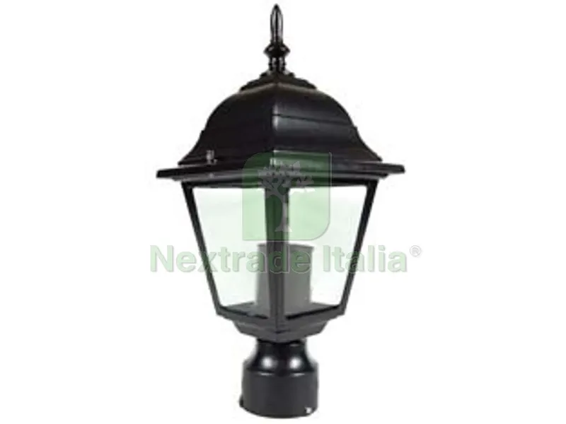 Lanterna per Palo MM.60 Modello NEW York - 60w IP44 nero mm.150x367h. colore nero — Illuminazione — rif. FERX.FER234320 Lanterna per Palo MM.60 Modello NEW York - 60w IP44 nero mm.150x367h. colore nero — Illuminazione — rif. FERX.FER234320