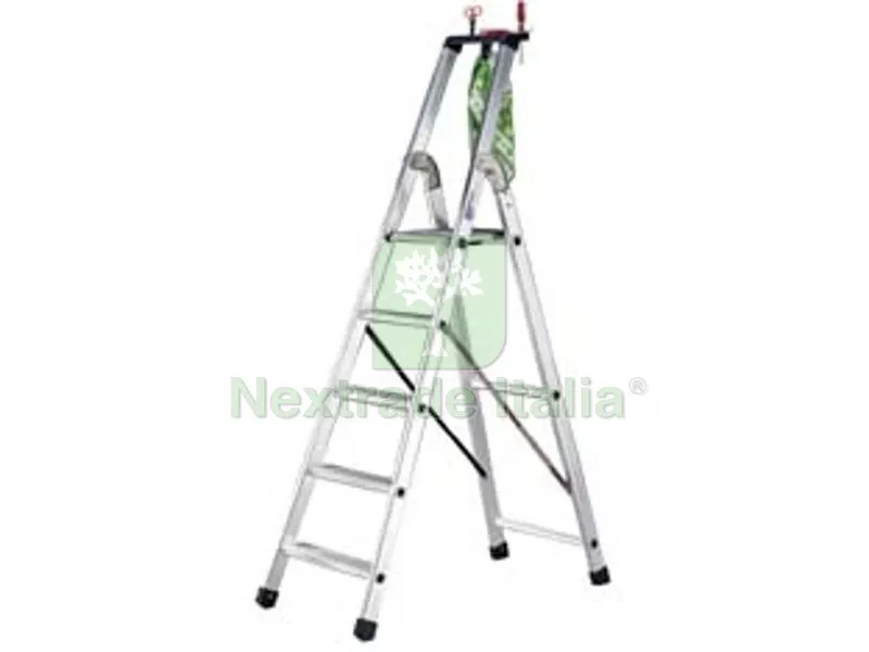 SCALA IN ALLUMINIO QUADRA EN131 - 3 gradini cm.44x11,5x125h (65h pedana) kg.4,5 — Scale e sgabelli — rif. FERX.FER378086