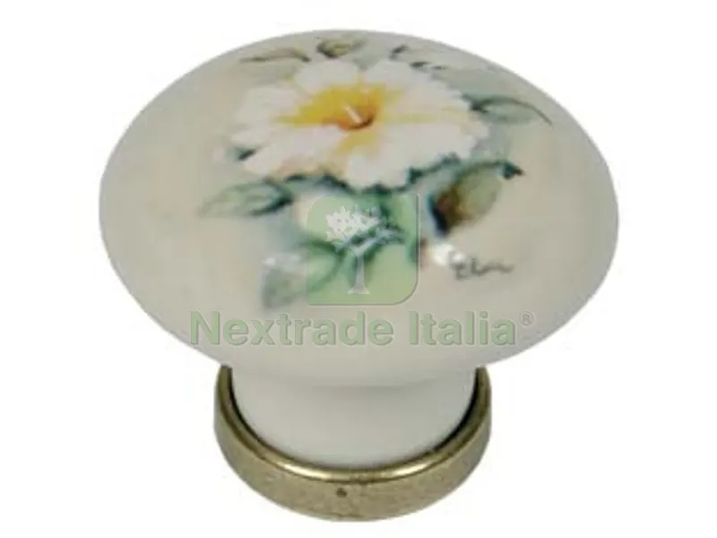 5PZ Pomoli Tondi in Porcellana MOD.P04.01 Avorio Decoro Giglio - ? mm.31x26h. — Maniglie e pomelli — rif. FERX.FER254748 5PZ Pomoli Tondi in Porcellana MOD.P04.01 Avorio Decoro Giglio - ? mm.31x26h. — Maniglie e pomelli — rif. FERX.FER254748