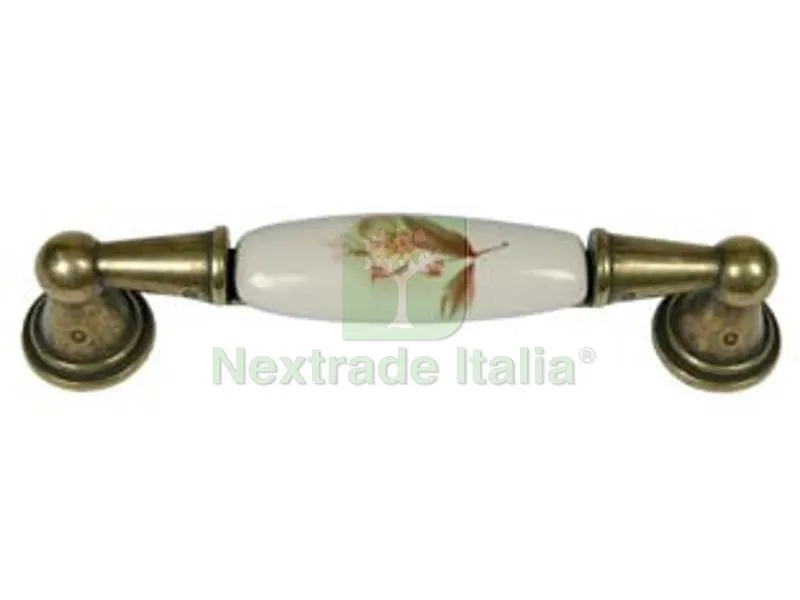 5PZ Maniglia per Mobili in Porcellana MOD.M01.01 Avorio Decoro Fiore - mm.116x17h. - interfori mm.96 — Ferramenta per legno e mobili — rif. FERX.FER254847 5PZ Maniglia per Mobili in Porcellana MOD.M01.01 Avorio Decoro Fiore - mm.116x17h. - interfori mm.96 — Ferramenta per legno e mobili — rif. FERX.FER254847