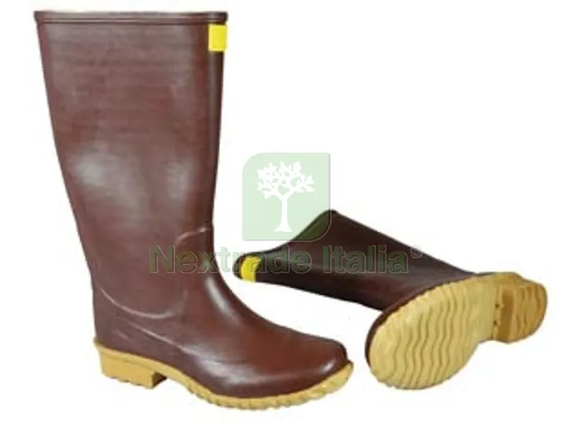 STIVALI IN GOMMA A GINOCCHIO CALANDRATO MARRONE - n?41 — Calzature antinfortunistiche — rif. FERX.FER269940