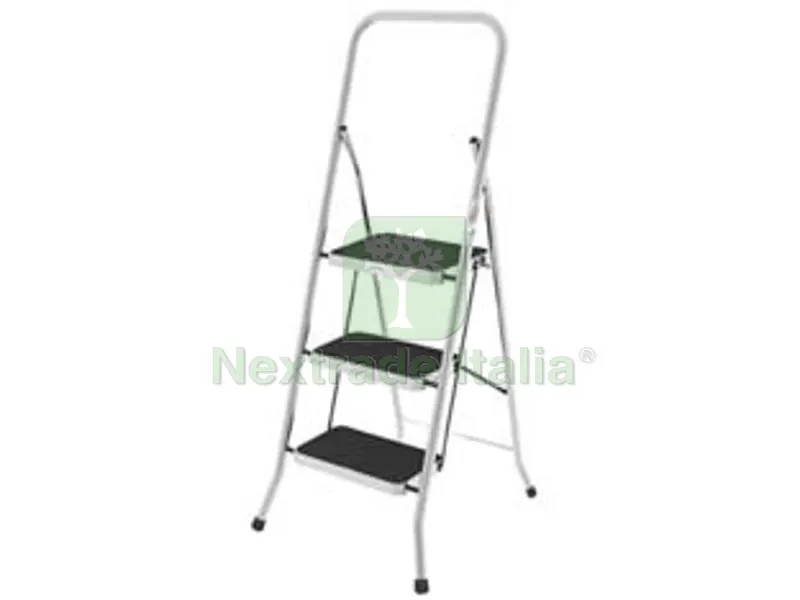 Sgabello "NEW Security" Tubolari Alluminio Gradini Acciaio - 3 gradini cm.38x26x75h. - peso kg.6,4 — Arredo — rif. FERX.FER283212 Sgabello "NEW Security" Tubolari Alluminio Gradini Acciaio - 3 gradini cm.38x26x75h. - peso kg.6,4 — Arredo — rif. FERX.FER283212