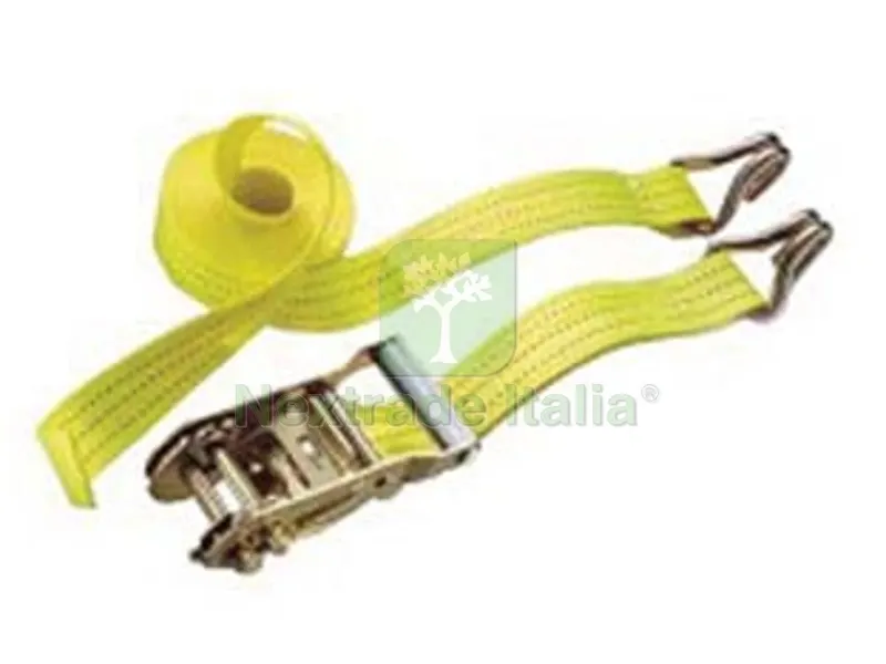 CINGHIA CON GANCI A J E CRICCHETTO COLORE GIALLO - mt.4,5 x mm.25h. - portata Kg.1000 — Cinghie e tiranti a cricchetto — rif. FERX.FER286824 CINGHIA CON GANCI A J E CRICCHETTO COLORE GIALLO - mt.4,5 x mm.25h. - portata Kg.1000 — Cinghie e tiranti a cricchetto — rif. FERX.FER286824
