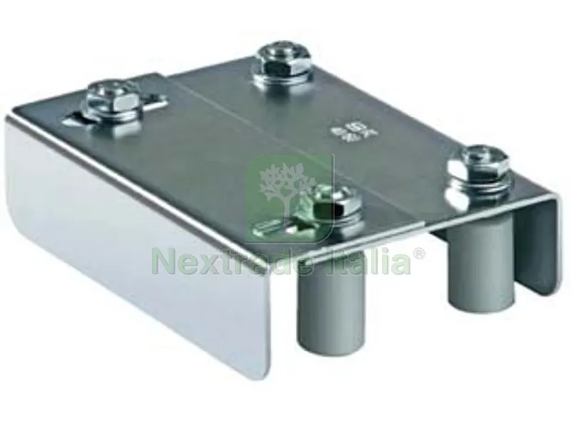 PIASTRA GUIDACANCELLO 2 REGOLAZIONI 30 ART.255 - mm.220x135-175 — Accessori bagno — rif. FERX.FER308236 PIASTRA GUIDACANCELLO 2 REGOLAZIONI 30 ART.255 - mm.220x135-175 — Accessori bagno — rif. FERX.FER308236