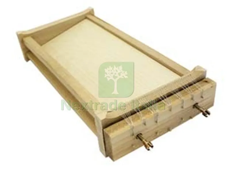 TAGLIAPASTA ALLA CHITARRA - cm.42x22x9h. — Raccordi in ghisa e figure — rif. FERX.FER322959 TAGLIAPASTA ALLA CHITARRA - cm.42x22x9h. — Raccordi in ghisa e figure — rif. FERX.FER322959