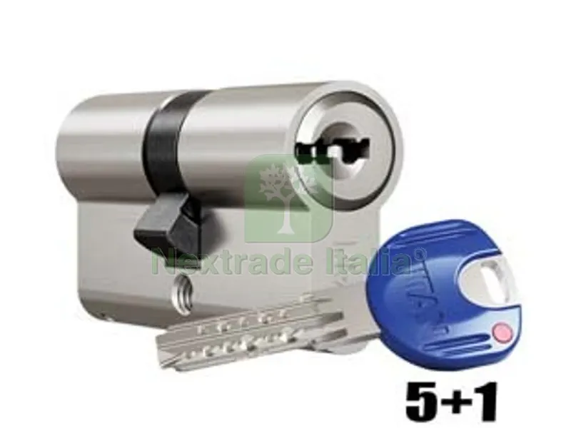 Cilindro Europeo Sagomato Titan K66 mm.65 (30x35) (K66-NG3035-5CH+1C/BC) — Serrature e cilindri — rif. FERX.FER348805 Cilindro Europeo Sagomato Titan K66 mm.65 (30x35) (K66-NG3035-5CH+1C/BC) — Serrature e cilindri — rif. FERX.FER348805