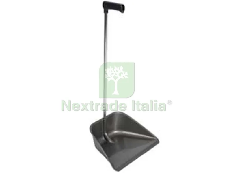 6PZ Paletta Raccogli Immondizia Tiffany in PP Manico in Metallo Cromato - cm.40x80h. peso gr.530 — Casalinghi e organizzazione — rif. FERX.FER363587 6PZ Paletta Raccogli Immondizia Tiffany in PP Manico in Metallo Cromato - cm.40x80h. peso gr.530 — Casalinghi e organizzazione — rif. FERX.FER363587