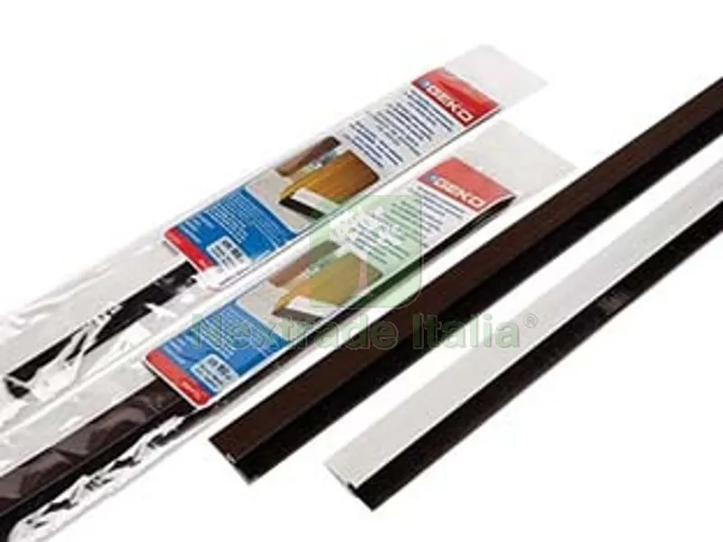 2PZ PARAFREDDO ADESIVO IN ALLUMINIO PER PORTE CON SPAZZOLINO - cm.100 colore marrone — Adesivi e sigillanti — rif. FERX.FER427623 2PZ PARAFREDDO ADESIVO IN ALLUMINIO PER PORTE CON SPAZZOLINO - cm.100 colore marrone — Adesivi e sigillanti — rif. FERX.FER427623