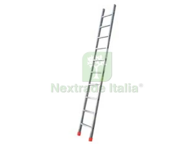 Scala da Appoggio ED1 in Alluminio - 14 gr. mont. mm.60x25 cm.410h. Kg.6,40 (ED114) — Casalinghi e organizzazione — rif. FERX.FER466967 Scala da Appoggio ED1 in Alluminio - 14 gr. mont. mm.60x25 cm.410h. Kg.6,40 (ED114) — Casalinghi e organizzazione — rif. FERX.FER466967