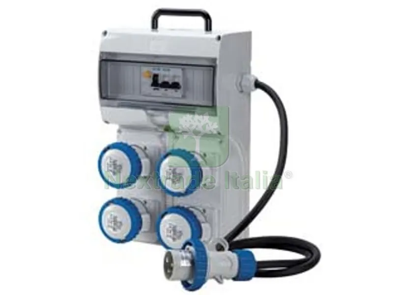 Quadro KEY Box ASC Portatile con Maniglia 4 Prese Industriali IP67 - grigio 74119 — Maniglie e pomelli — rif. FERX.FER490498 Quadro KEY Box ASC Portatile con Maniglia 4 Prese Industriali IP67 - grigio 74119 — Maniglie e pomelli — rif. FERX.FER490498