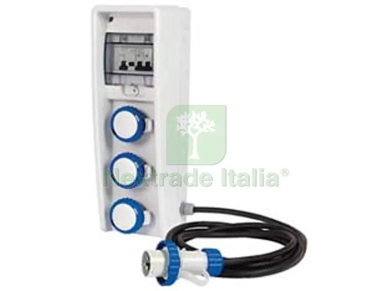 QUADRO ULISSE ASC PORTATILE CON MANIGLIA 3 PRESE INDUSTRIALI IP65 — Maniglie e pomelli — rif. FERX.FER137577 QUADRO ULISSE ASC PORTATILE CON MANIGLIA 3 PRESE INDUSTRIALI IP65 — Maniglie e pomelli — rif. FERX.FER137577