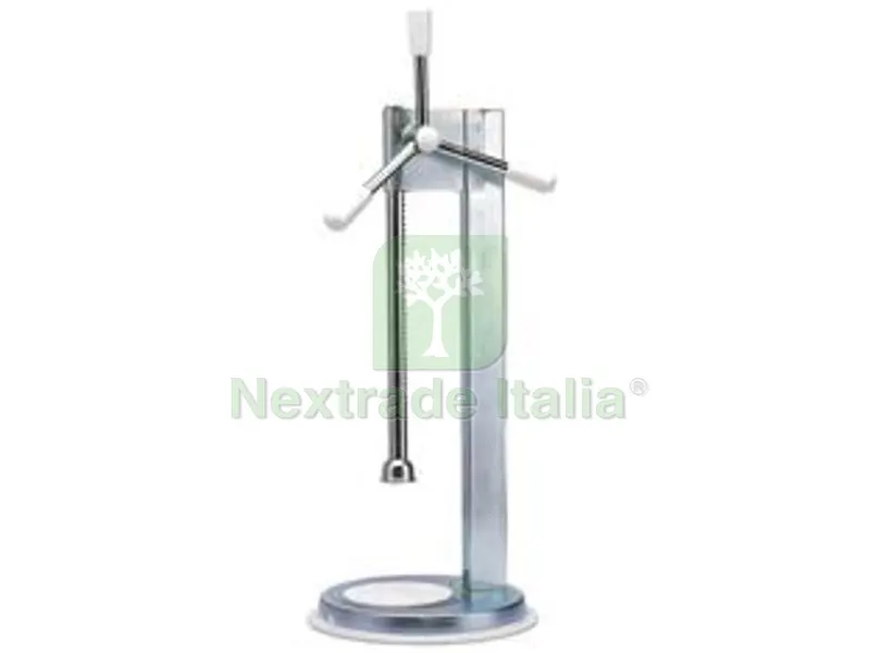 TAPPATRICE A CREMAGLIERA PER TAPPI A CORONA — Casalinghi e organizzazione — rif. FERX.FER205870 TAPPATRICE A CREMAGLIERA PER TAPPI A CORONA — Casalinghi e organizzazione — rif. FERX.FER205870