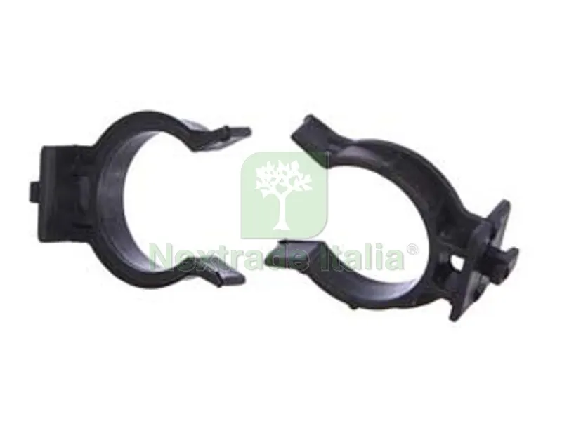 200PZ GANCI PER ZOCCOLO CUCINA IN PLASTICA NERA - ? mm.28 — Casalinghi e organizzazione — rif. FERX.FER437660 200PZ GANCI PER ZOCCOLO CUCINA IN PLASTICA NERA - ? mm.28 — Casalinghi e organizzazione — rif. FERX.FER437660