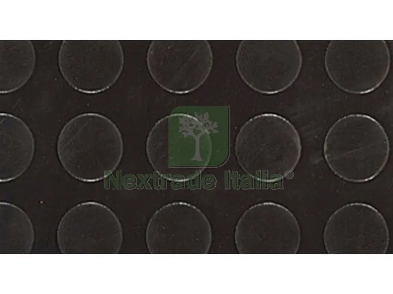18MQ COPRIPAVIMENTO BOLLATO IN GOMMA NERO Rotolo mtl. 15x1,25 (H) spessore mm. MQ 18,75 — Scarichi e sifoni — rif. FERX.VIT49959 18MQ COPRIPAVIMENTO BOLLATO IN GOMMA NERO Rotolo mtl. 15x1,25 (H) spessore mm. MQ 18,75 — Scarichi e sifoni — rif. FERX.VIT49959