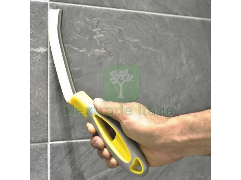 SPAZZOLA PULISCI-FUGHE cm. 30x3x9,5 — Casalinghi e organizzazione — rif. FERX.VIT53381 — foto 2