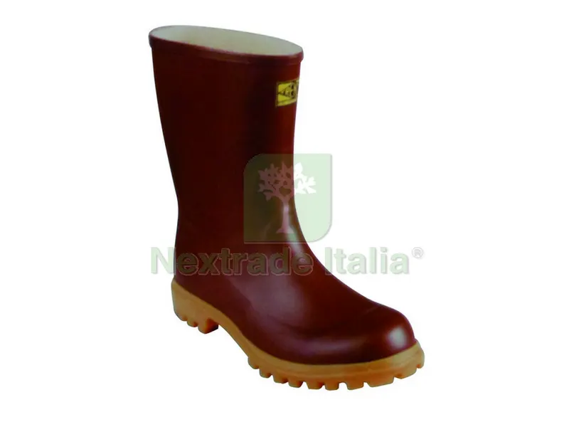 STIVALI IN GOMMA NATURALE CARRO ARMATO TRONCHETTO Col. Marrone Mis. 42 — Calzature antinfortunistiche — rif. FERX.VIT25143 STIVALI IN GOMMA NATURALE CARRO ARMATO TRONCHETTO Col. Marrone Mis. 42 — Calzature antinfortunistiche — rif. FERX.VIT25143